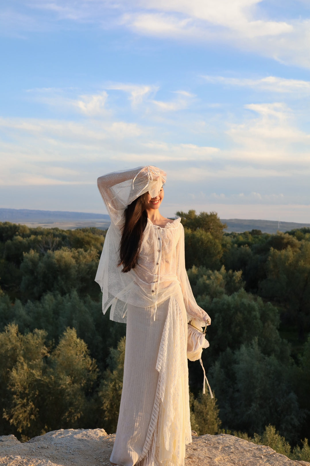 Lace puffy Blouse