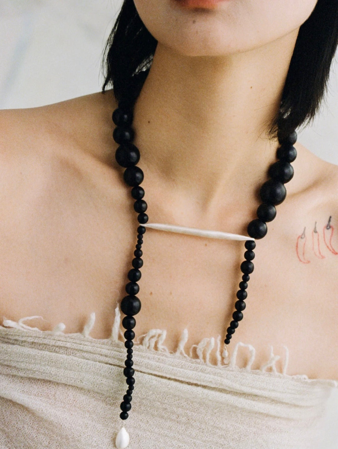 Ebony Beading With A Sprout Clip Necklace