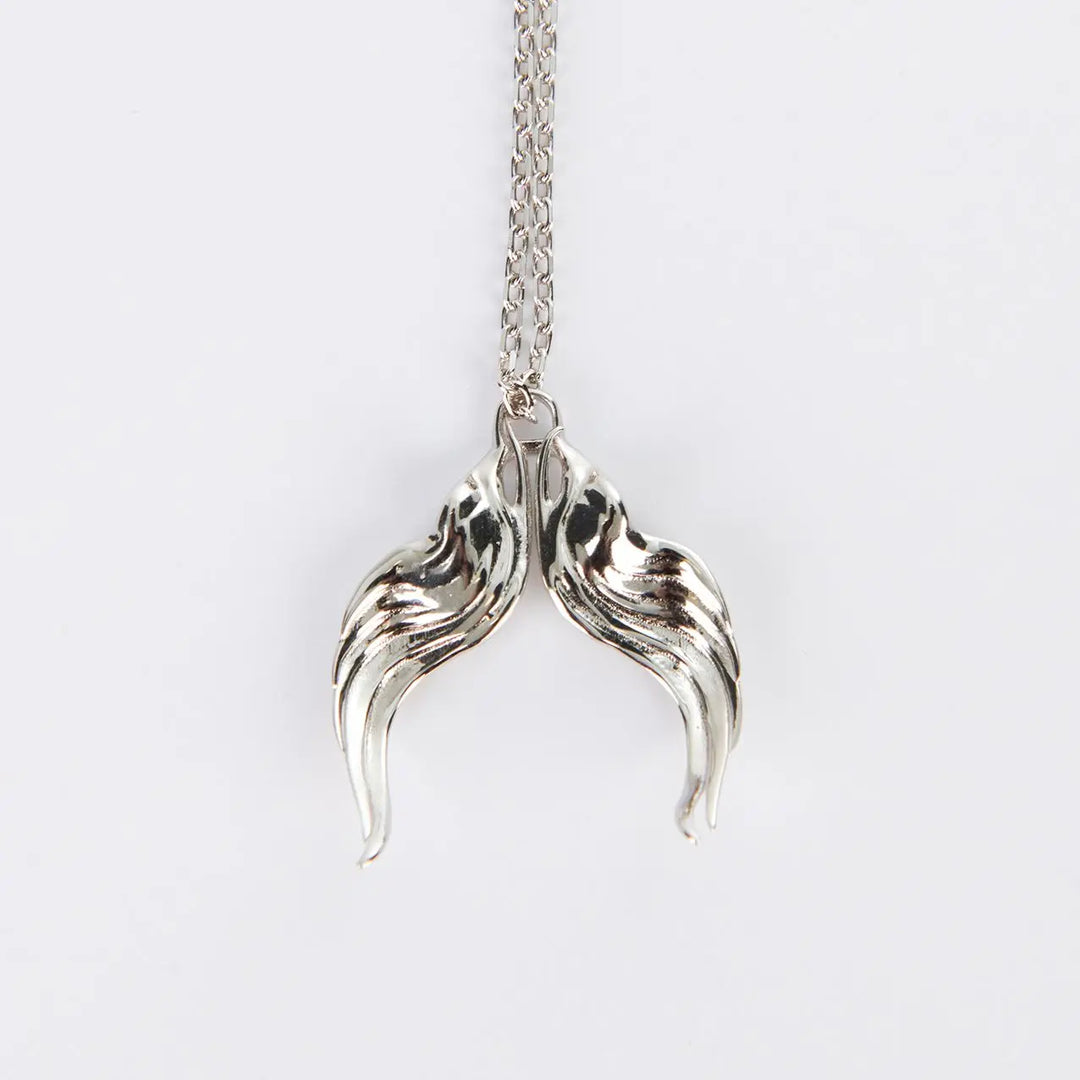 TWO-WiNGED NECKLACE