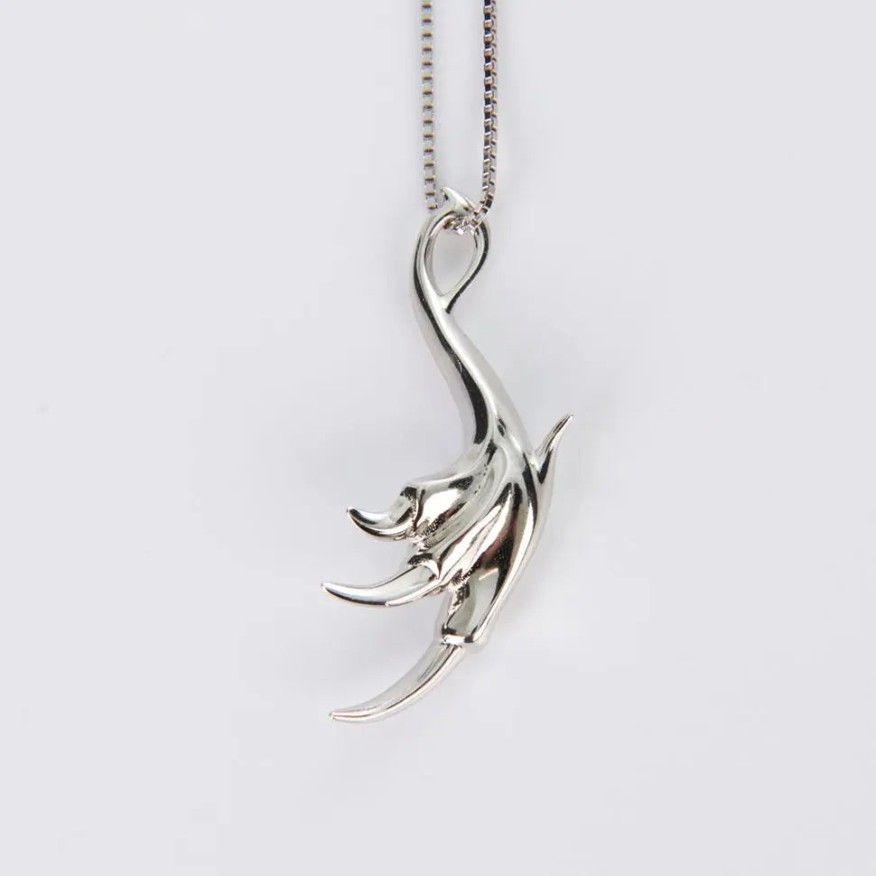 CLAW NECKLACE